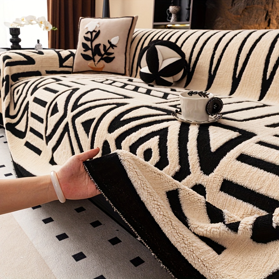 1pc New Bohemian Style Sofa Protector, Vintage Interlaced Comfortable Sofa Blanket, Suitable for Pets, Anti-slip Protection, Luxury Thick Velvet Sofa Cover, Machine Washable Soft Plush Furniture Decoration, Applicable to Armchairs, Double Sofas, Three-seaters, Four-seater, Combination sofa