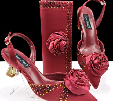 Women Pointed Toe Shoes Bag Handmade Floral Decoration Simple Elegant Two Piece Sets
