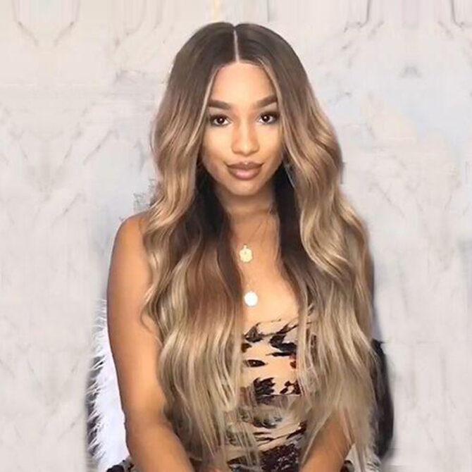 Long Wavy Golden Blonde Wig - Image 2