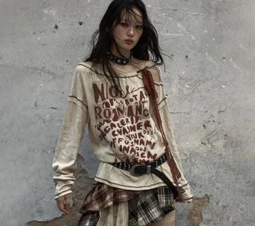 Karrcat Grunge Aesthetics Letter Print Knitted Tops Vintage Gothic Long Sleeve T-shirt Wasteland Punk Distressed Tops Trashy Y2k