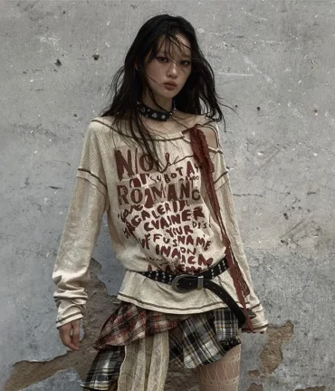 Karrcat Grunge Aesthetics Letter Print Knitted Tops Vintage Gothic Long Sleeve T-shirt Wasteland Punk Distressed Tops Trashy Y2k