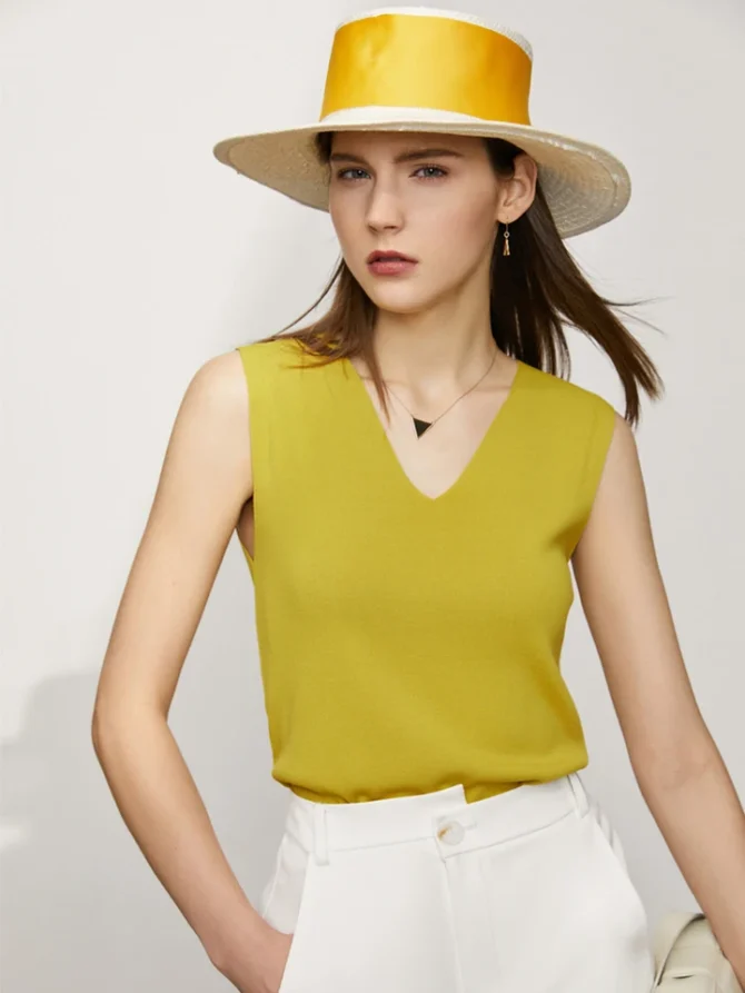 Minimalism Versatile Top - Image 2