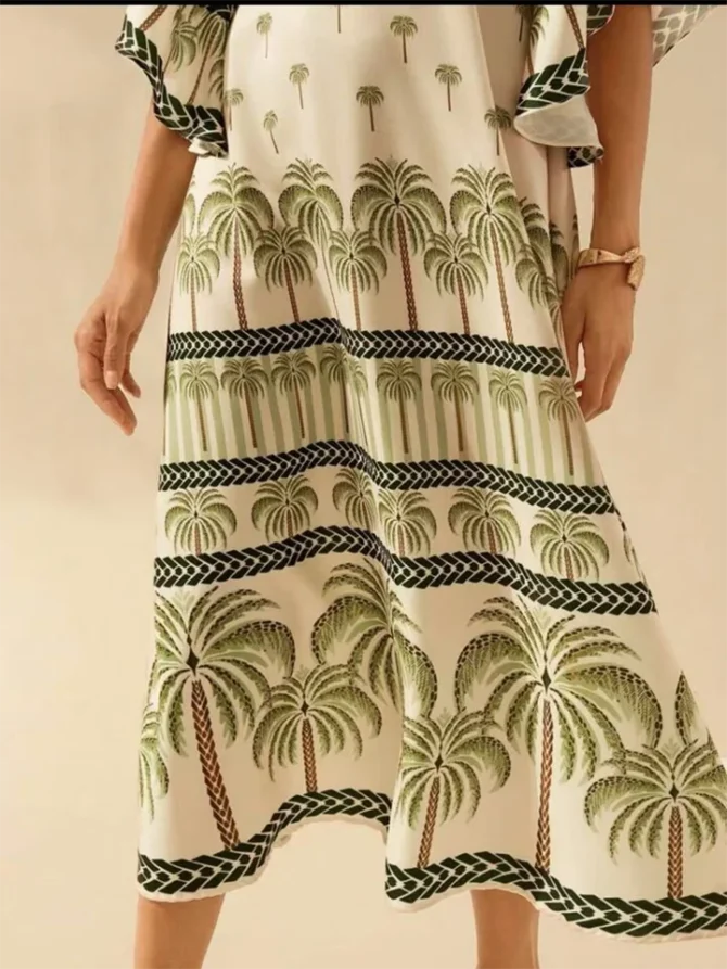 Vintage Lady Chic Evening Gown - Image 3