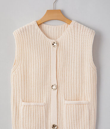 Textured Side Pockets Buttoned Sweater Vest