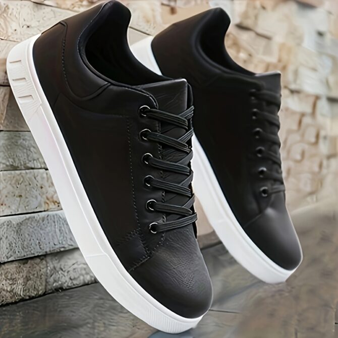 1 pair of men's casual skateboard shoes, comfortable and fashionable, suitable for all seasons, suitable for outdoor travel, walking and sports
