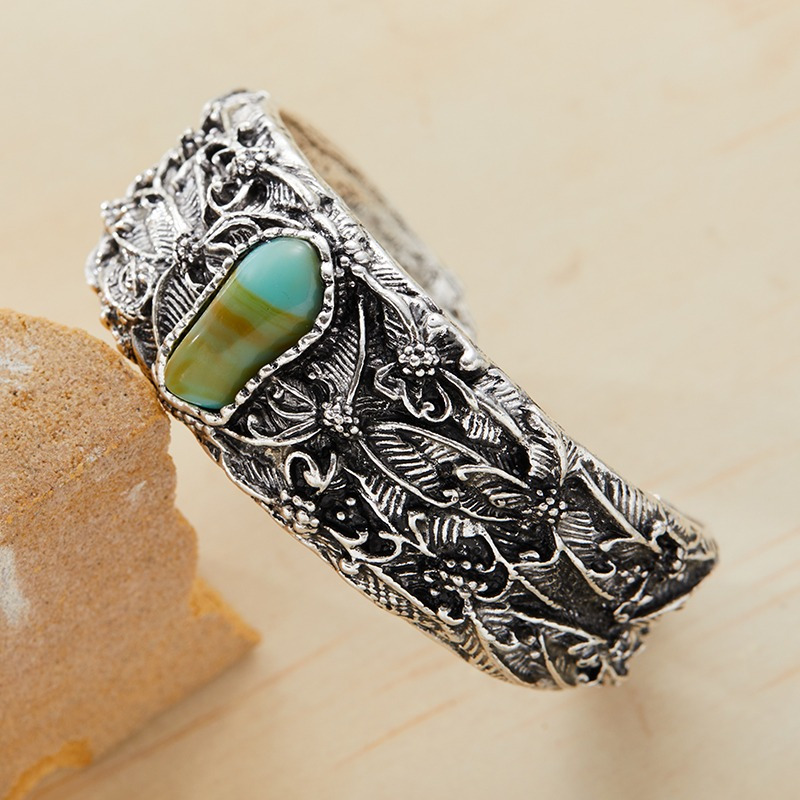 1pc Vintage Alloy Open Cuff Bracelet with Turquoise Inlay, Carved Floral Pattern, Fashion Jewelry Accessory for Daily and Holiday Wear